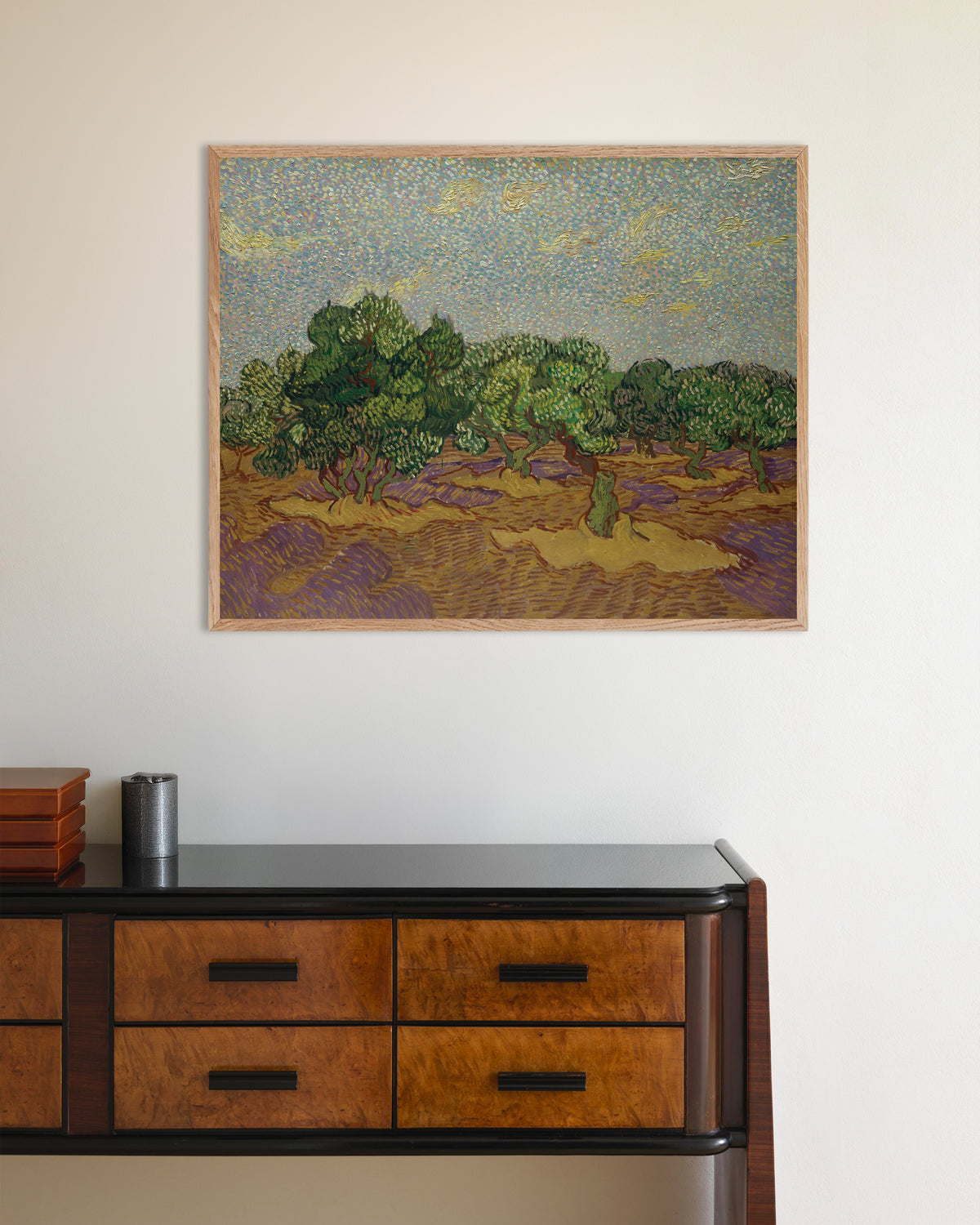 Plakat „Drzewa oliwne pod bladym niebem (1889), Vincent van Gogh” w ramie z naturalnego drewna