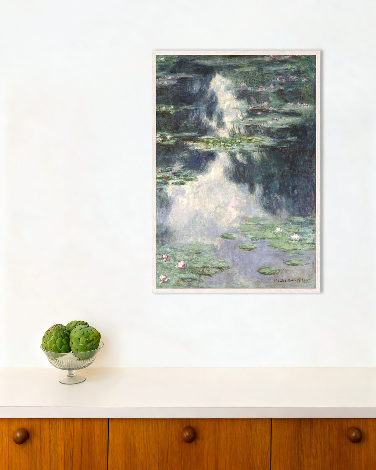 Plakat Staw z nenufarami (1907), Claude Monet, w białej drewnianej ramie