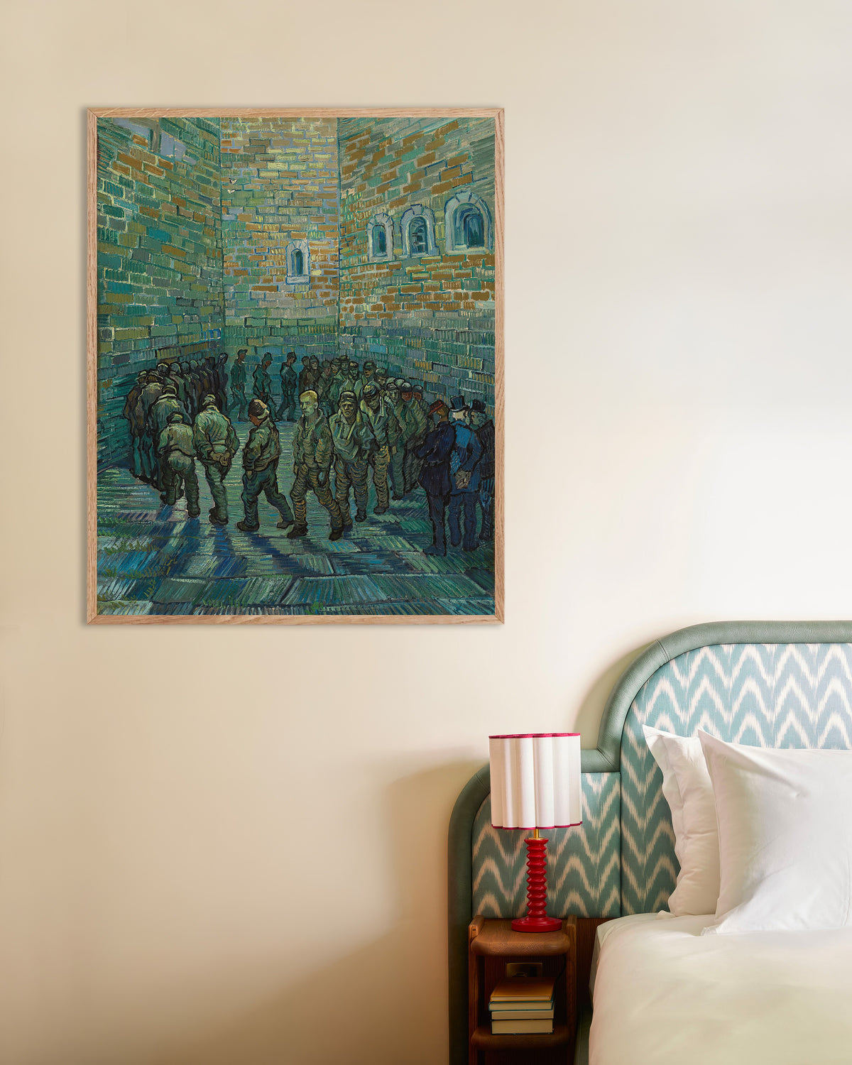 Plakat „Dziedziniec więzienny, według Doré (1890), Vincent van Gogh” w ramie z naturalnego drewna