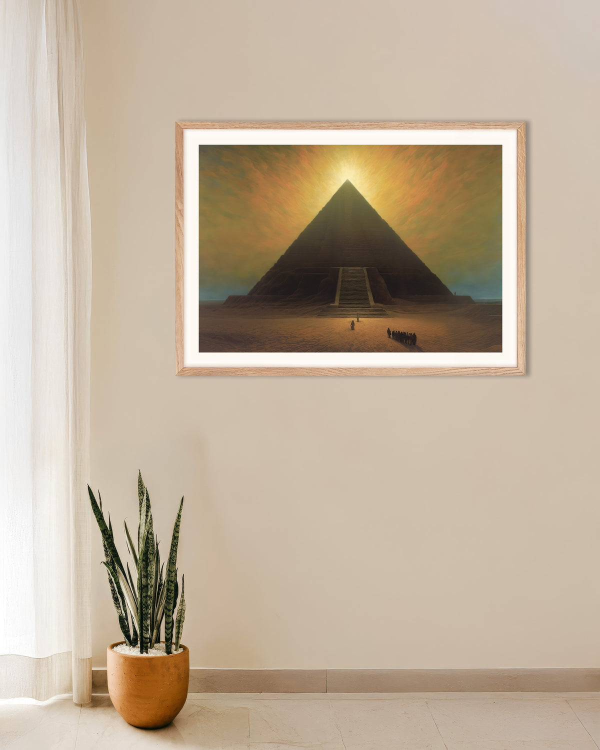 Plakat „Nastrojowy, mroczny i tajemniczy plakat „Wielka Piramida”” w ramie z naturalnego drewna