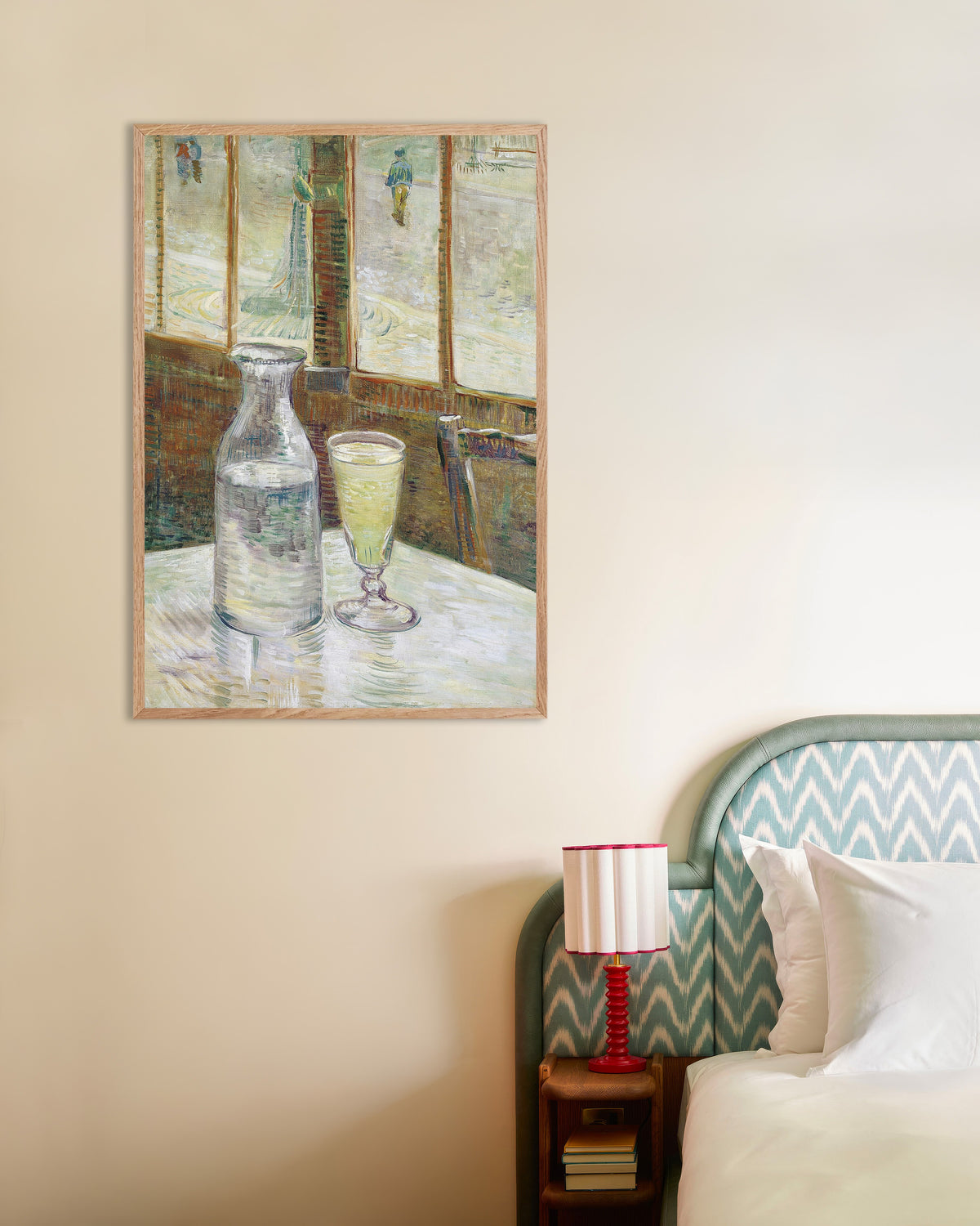 Plakat „Stolik kawiarniany z absyntem (1887), Vincent van Gogh” w ramie z naturalnego drewna