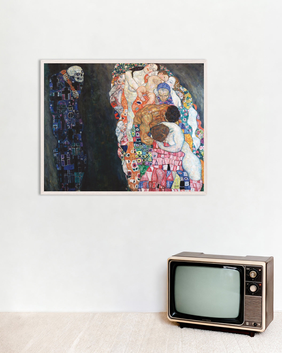 Plakat „Życie i śmierć (1910–1915), Gustav Klimt” w białej drewnianej ramie