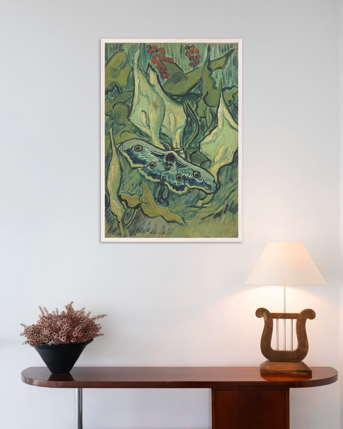 Plakat „Ćma cesarska (1889), Vincent van Gogh” w białej drewnianej ramie