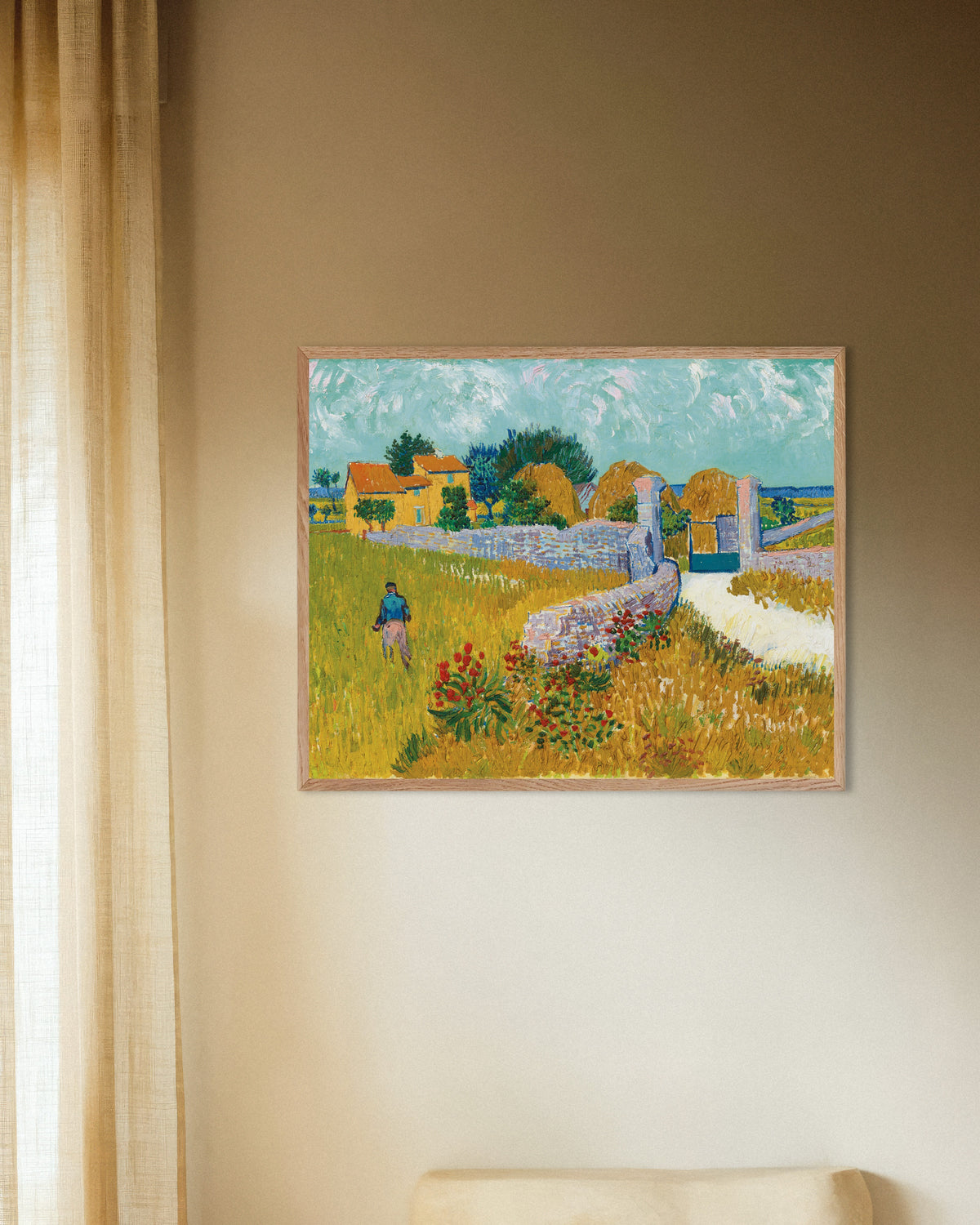 Plakat „Gospodarstwo w Prowansji (1888), Vincent van Gogh” w ramie z naturalnego drewna