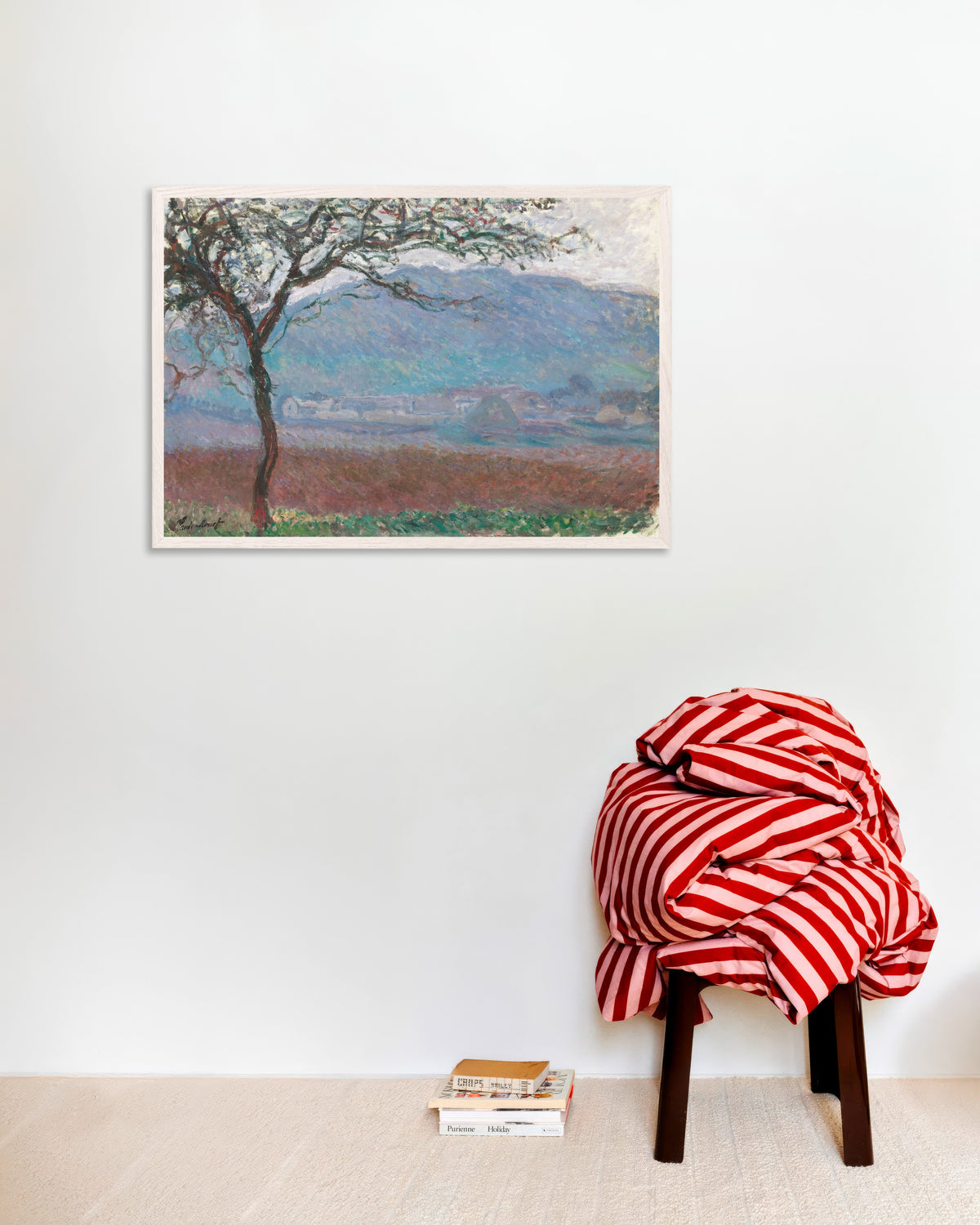 Plakat Pole w Giverny (1887), Claude Monet, w białej drewnianej ramie