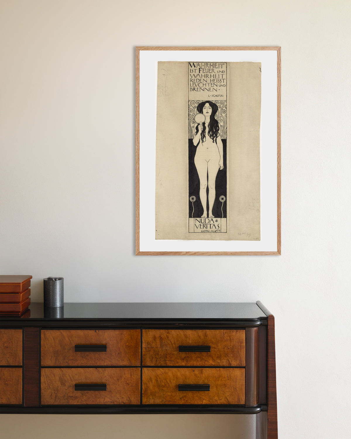 Plakat Nuda Veritas (1898), Gustav Klimt, w ramie z naturalnego drewna