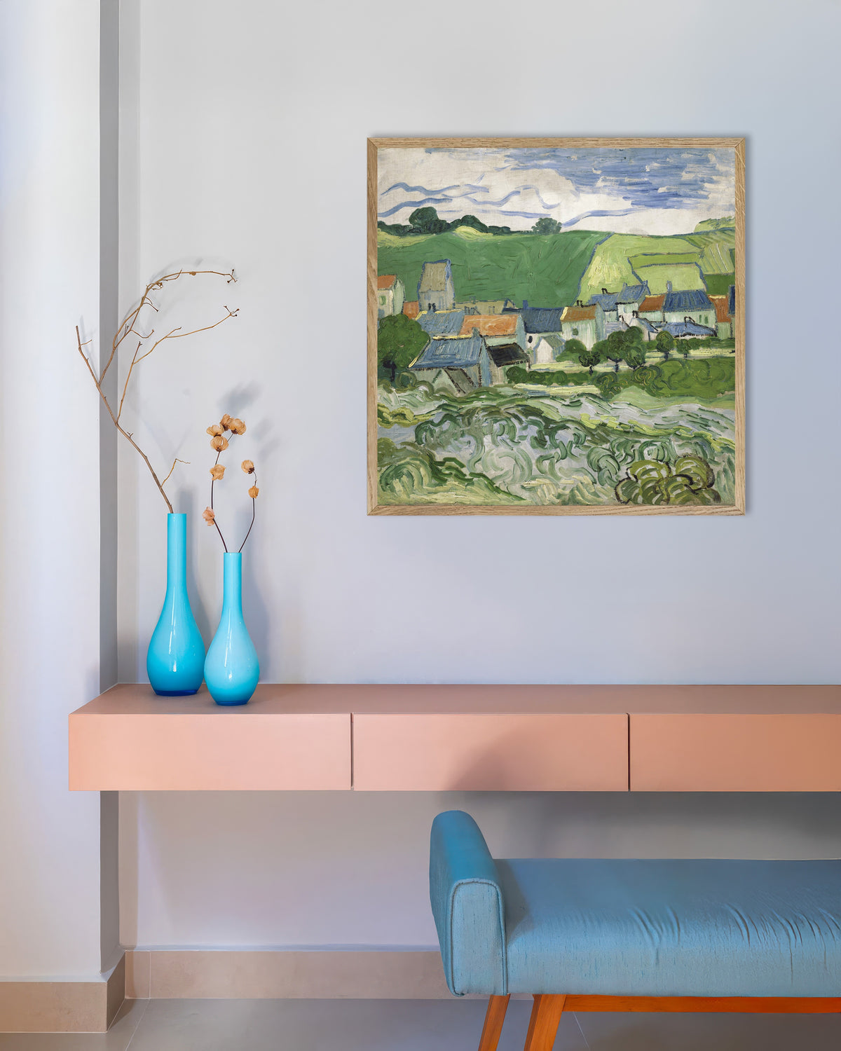 Plakat „Widok na Auvers (1890), Vincent van Gogh” w ramie z naturalnego drewna