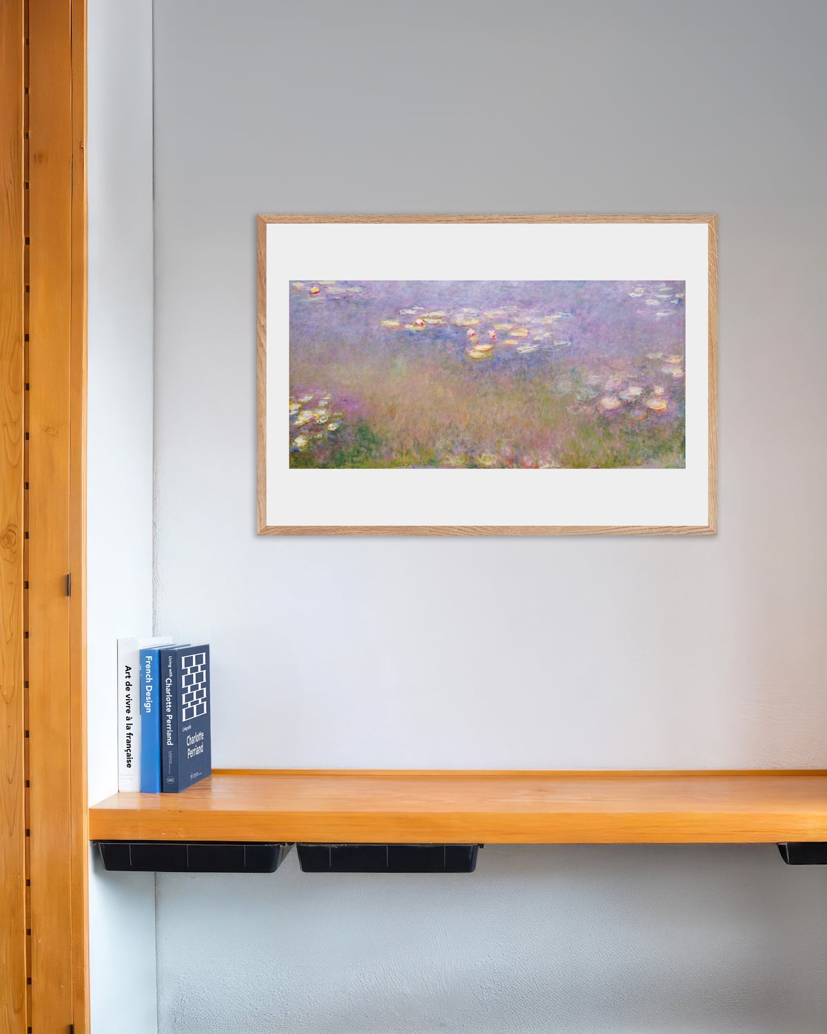 Plakat Nenufary (ok. 1915–1926), Claude Monet, w ramie z naturalnego drewna