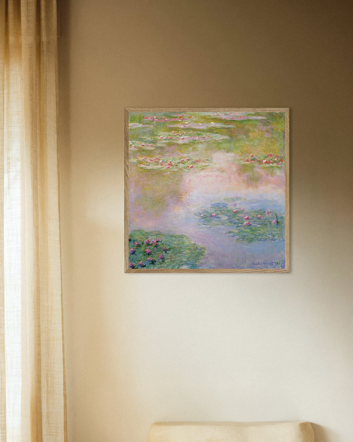 Plakat Nenufary, różowe odbicia (1907), Claude Monet, w ramie z naturalnego drewna